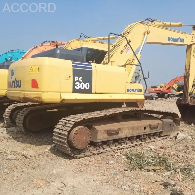 Machine de construction de pelle Komatsu PC270-7 d'occasion de 27 tonnes