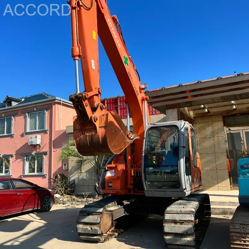 China Used Komatsu HITACHI 135-6 Excavator Earth Digger Machine