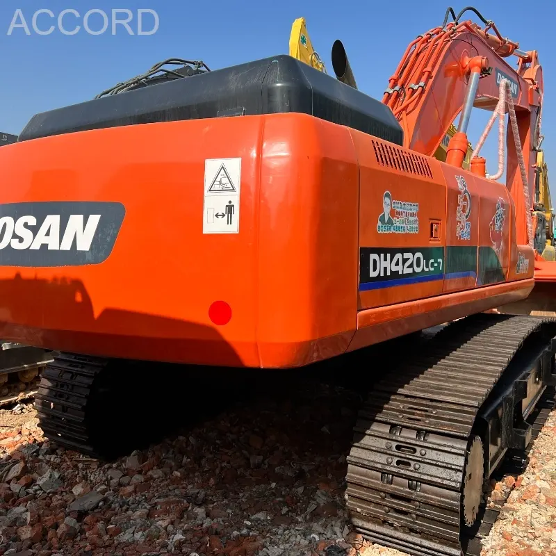 Excavatrice Doosan DH420 d'occasion de 42 tonnes pour charges lourdes