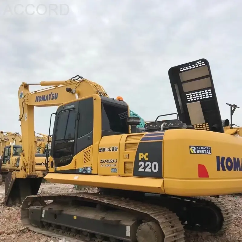 Pelle sur chenilles Komatsu PC220-8 d'origine de 22 tonnes à vendre