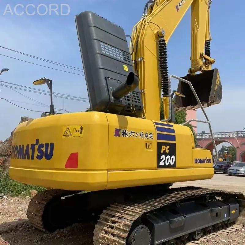 Escavadeira Komatsu PC200-8 usada de bom desempenho para venda